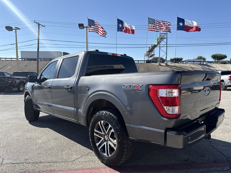 2022 Ford F-150 XLT - Photo 8 - Arlington, TX 76011
