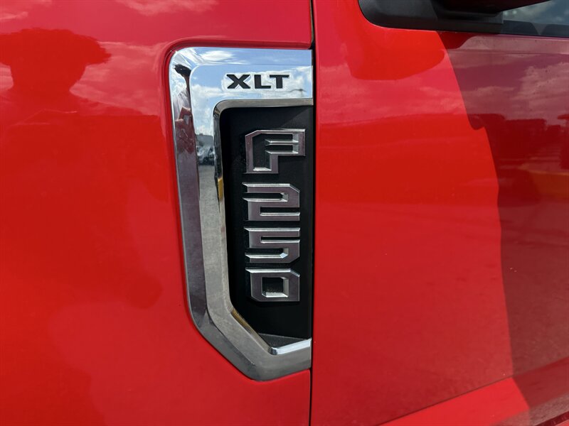 2019 Ford F-250 Super Duty XLT - Photo 12 - Arlington, TX 76011
