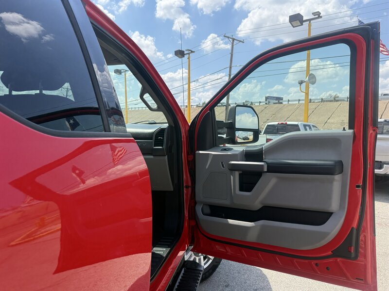 2019 Ford F-250 Super Duty XLT - Photo 18 - Arlington, TX 76011