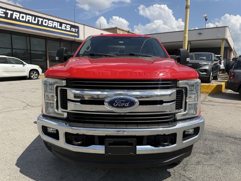 2019 Ford F-250 Super Duty XLT - Photo 2 - Arlington, TX 76011