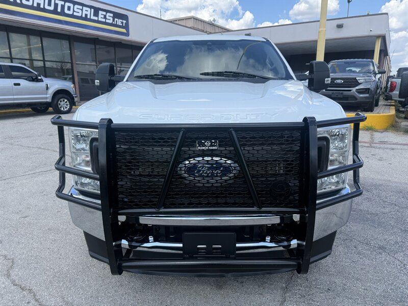 2022 Ford F-250 Super Duty XL - Photo 2 - Arlington, TX 76011