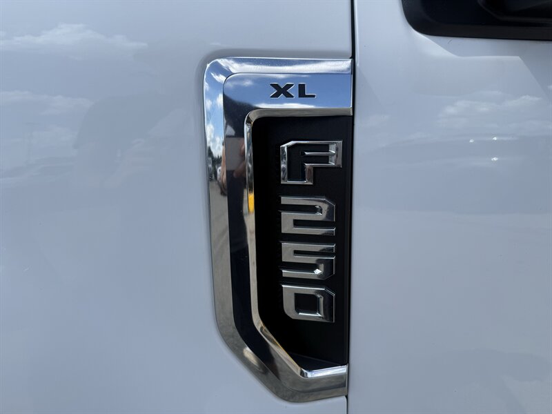 2022 Ford F-250 Super Duty XL - Photo 12 - Arlington, TX 76011