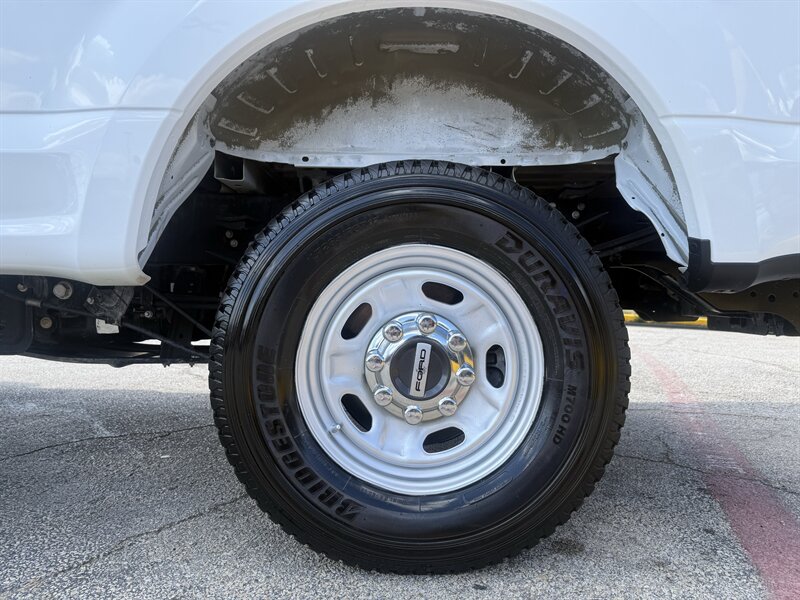 2022 Ford F-250 Super Duty XL - Photo 10 - Arlington, TX 76011