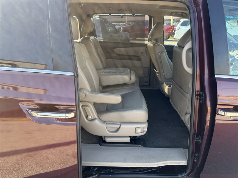 2011 Honda Odyssey EX-L - Photo 18 - Arlington, TX 76011