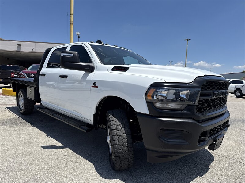 2024 RAM 2500 Tradesman - Photo 3 - Arlington, TX 76011