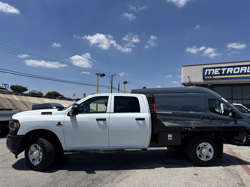 2024 RAM 2500 Tradesman - Photo 8 - Arlington, TX 76011