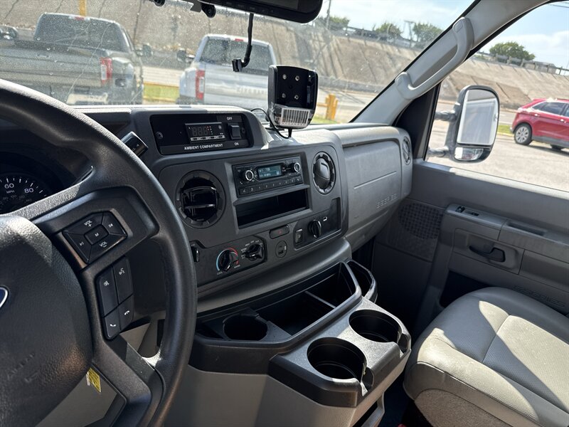 2023 Ford E-350 SD - Photo 27 - Arlington, TX 76011