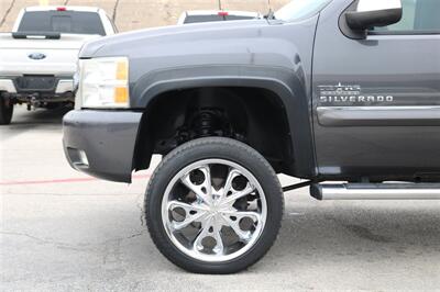 2011 Chevrolet Silverado 1500 LT   - Photo 14 - Arlington, TX 76011