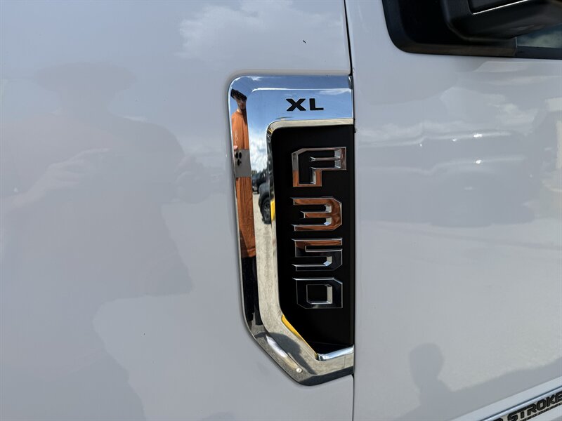 2019 Ford F-350 Super Duty XL - Photo 12 - Arlington, TX 76011