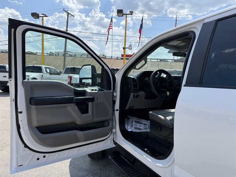 2019 Ford F-350 Super Duty XL - Photo 15 - Arlington, TX 76011