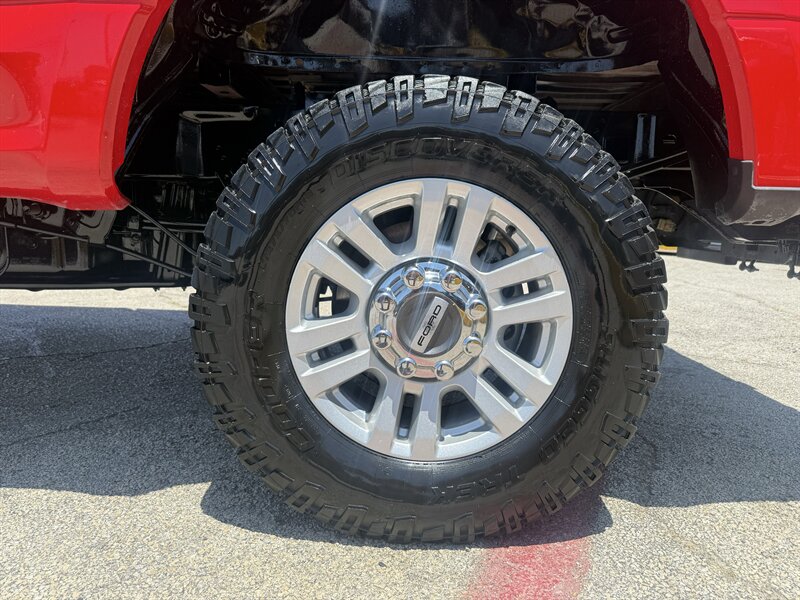 2017 Ford F-250 Super Duty XLT - Photo 10 - Arlington, TX 76011