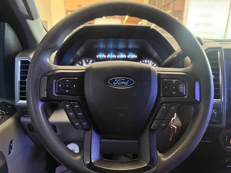 2017 Ford F-250 Super Duty XLT - Photo 22 - Arlington, TX 76011