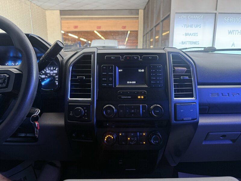 2017 Ford F-250 Super Duty XLT - Photo 25 - Arlington, TX 76011