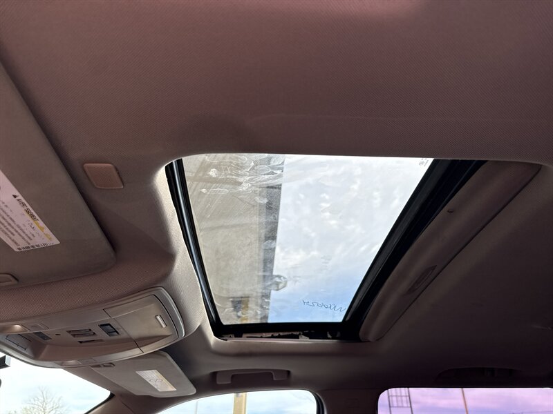 2017 Chevrolet Silverado 3500 High Country - Photo 29 - Arlington, TX 76011