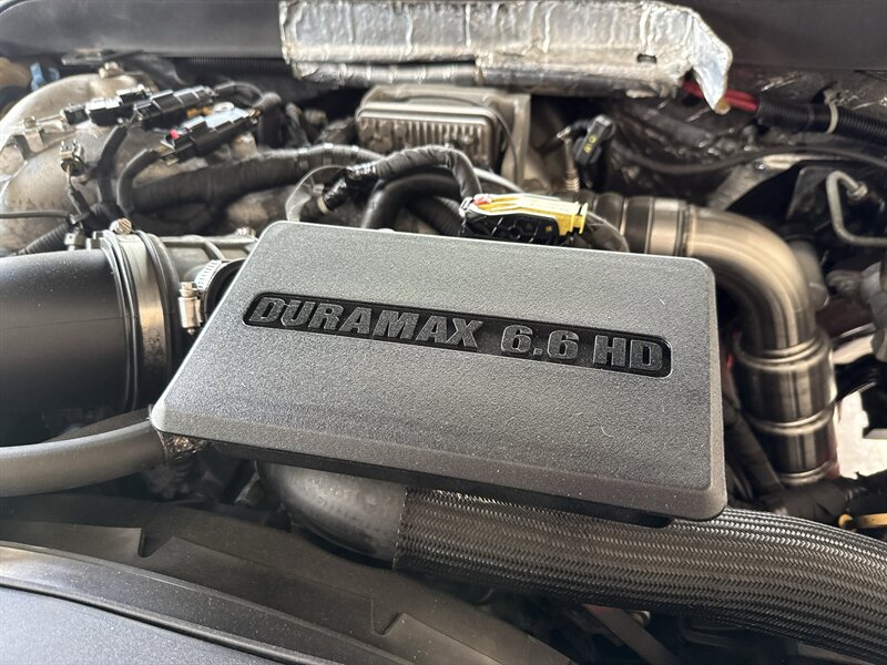 2017 Chevrolet Silverado 3500 High Country - Photo 31 - Arlington, TX 76011