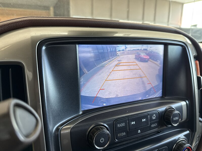 2017 Chevrolet Silverado 3500 High Country - Photo 23 - Arlington, TX 76011