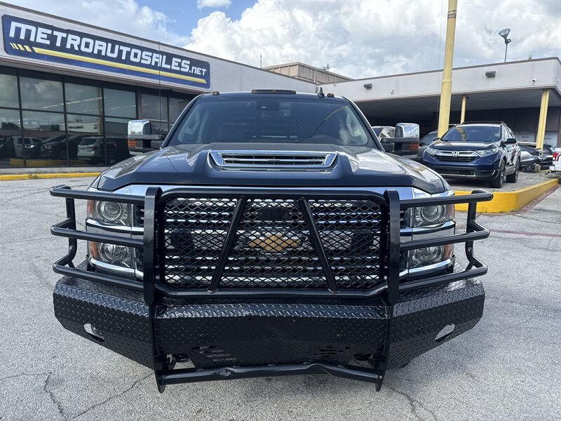 2017 Chevrolet Silverado 3500 High Country - Photo 2 - Arlington, TX 76011
