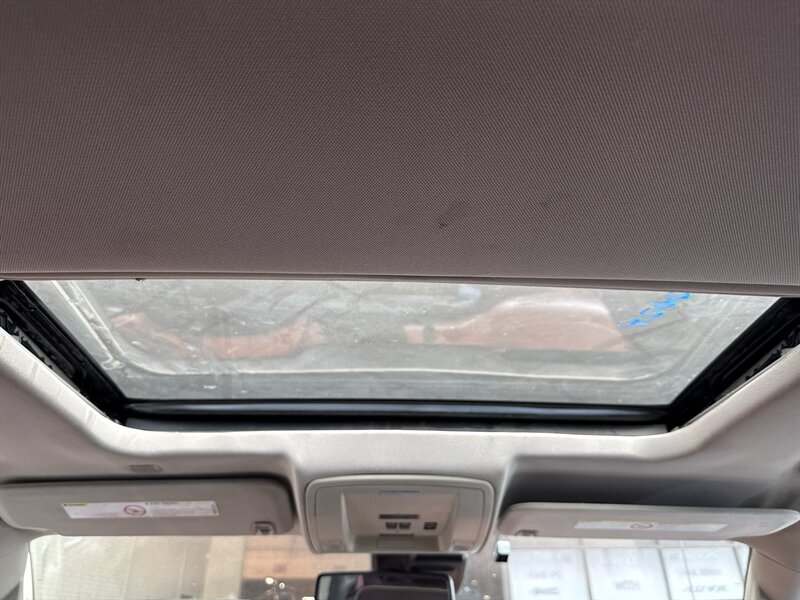 2017 Chevrolet Silverado 3500 High Country - Photo 28 - Arlington, TX 76011