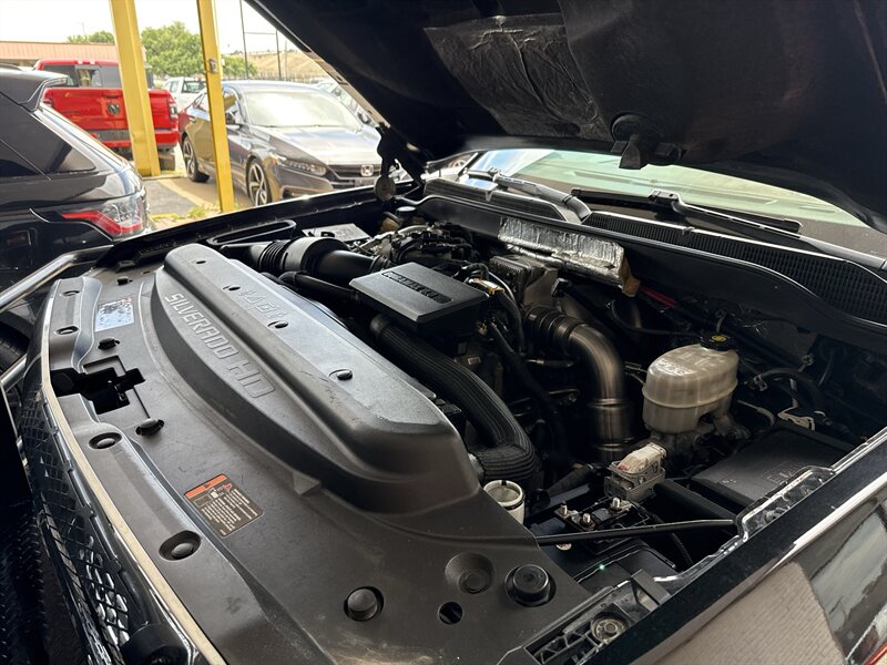 2017 Chevrolet Silverado 3500 High Country - Photo 32 - Arlington, TX 76011