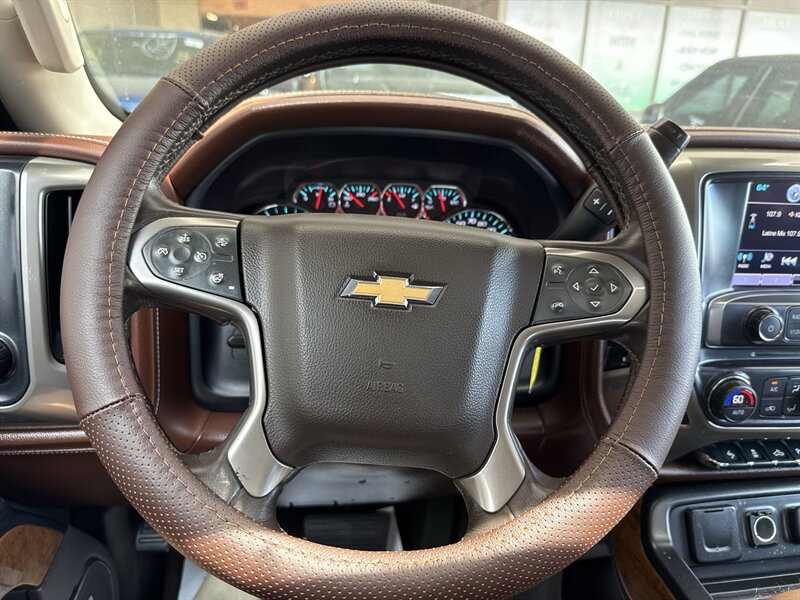 2017 Chevrolet Silverado 3500 High Country - Photo 21 - Arlington, TX 76011