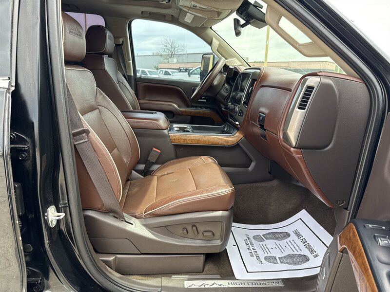 2017 Chevrolet Silverado 3500 High Country - Photo 17 - Arlington, TX 76011