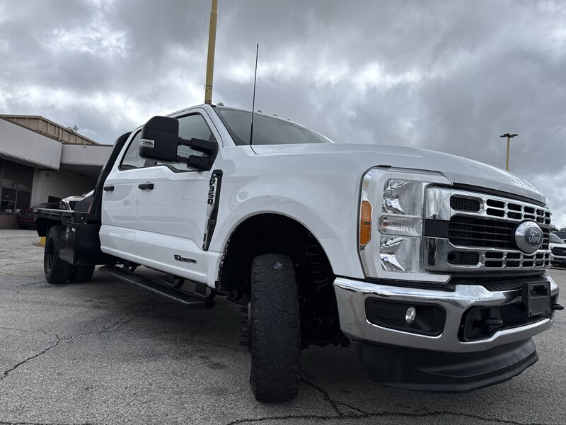 2023 Ford F-350 XL - Photo 3 - Arlington, TX 76011