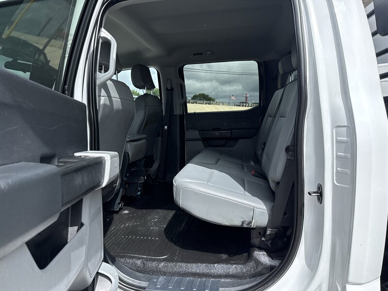 2023 Ford F-350 XL - Photo 16 - Arlington, TX 76011
