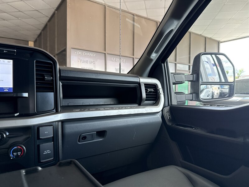 2023 Ford F-350 XL - Photo 26 - Arlington, TX 76011