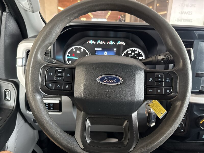 2023 Ford F-350 XL - Photo 22 - Arlington, TX 76011