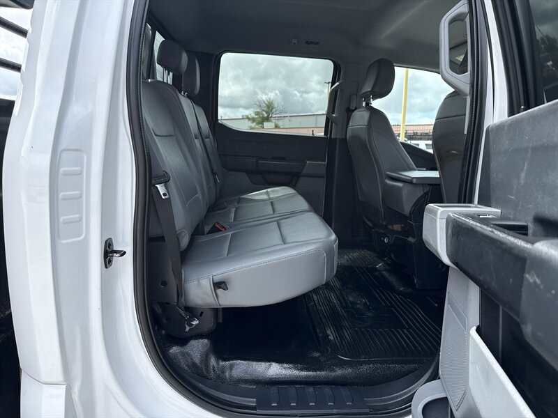 2023 Ford F-350 XL - Photo 20 - Arlington, TX 76011