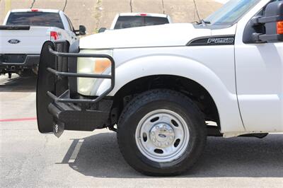 2011 Ford F-250 XL   - Photo 14 - Arlington, TX 76011