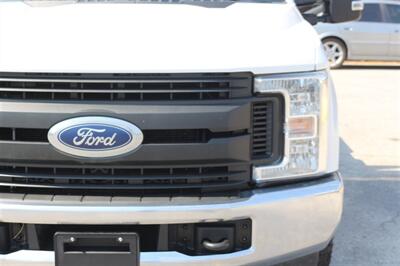 2019 Ford F-350 XL   - Photo 13 - Arlington, TX 76011