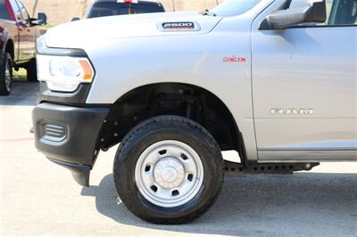 2022 RAM 2500 Tradesman   - Photo 14 - Arlington, TX 76011