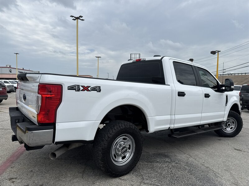 2022 Ford F-250 XL - Photo 5 - Arlington, TX 76011