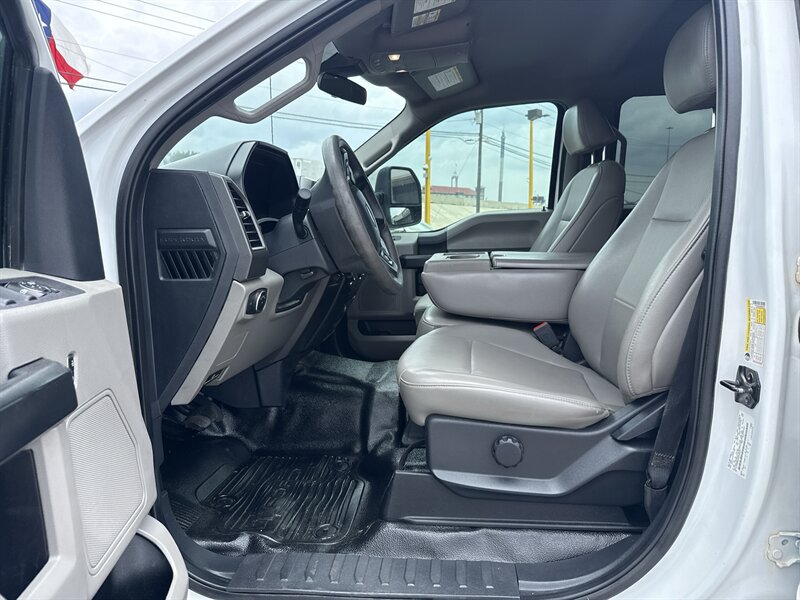 2022 Ford F-250 XL - Photo 14 - Arlington, TX 76011