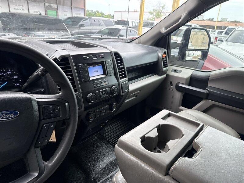 2022 Ford F-250 XL - Photo 27 - Arlington, TX 76011