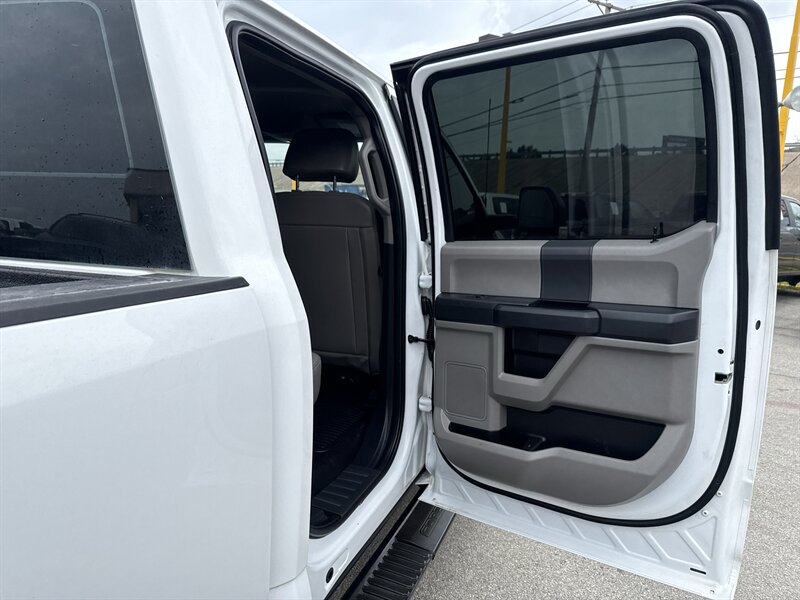 2022 Ford F-250 XL - Photo 19 - Arlington, TX 76011