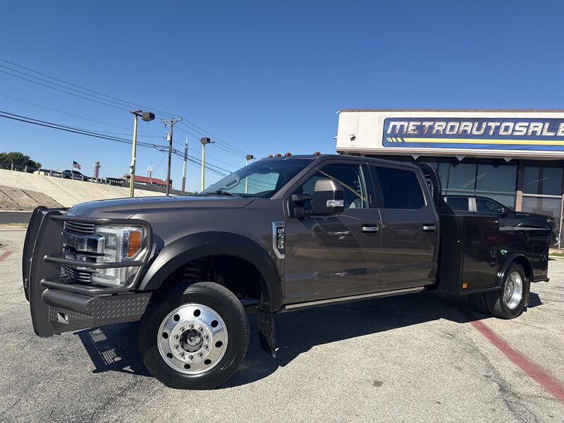2018 Ford F-450 Super Duty Limited   - Photo 9 - Arlington, TX 76011