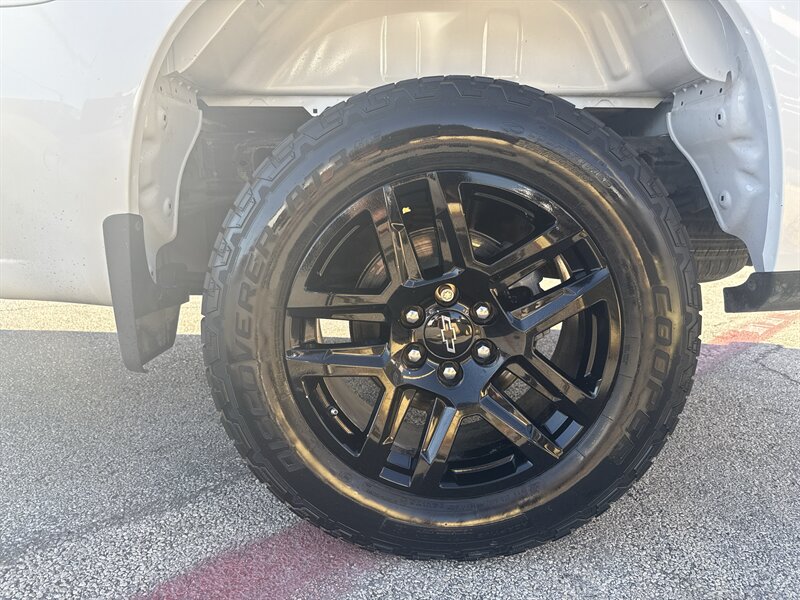 2021 Chevrolet Silverado 1500 Custom - Photo 10 - Arlington, TX 76011