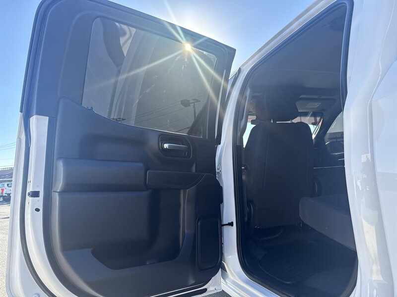 2021 Chevrolet Silverado 1500 Custom - Photo 17 - Arlington, TX 76011