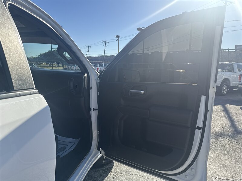 2021 Chevrolet Silverado 1500 Custom - Photo 19 - Arlington, TX 76011