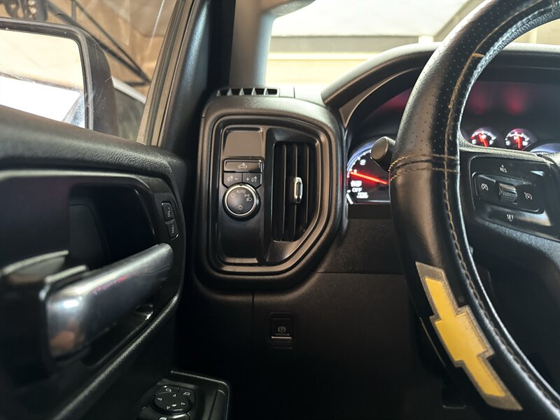 2021 Chevrolet Silverado 1500 Custom - Photo 23 - Arlington, TX 76011