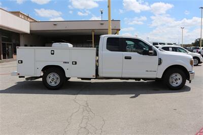 2019 Ford F-350 XL   - Photo 10 - Arlington, TX 76011