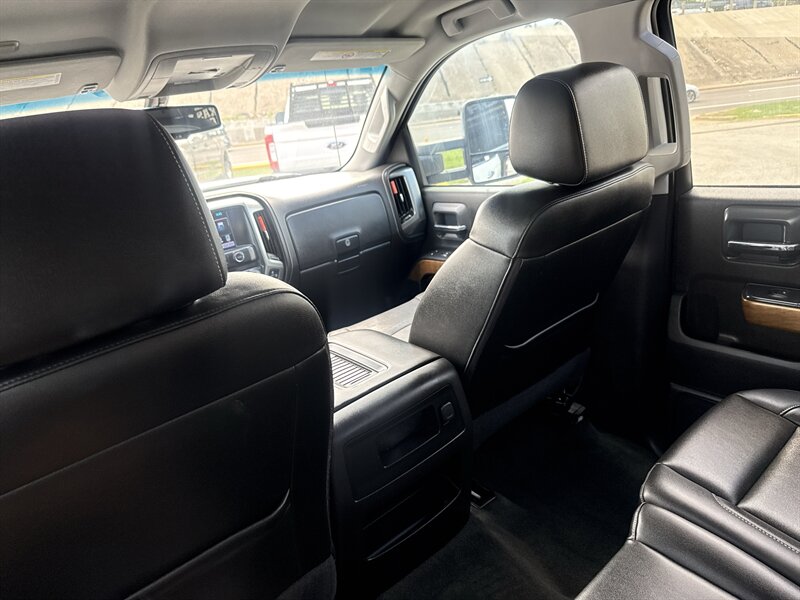 2016 Chevrolet Silverado 3500HD LTZ - Photo 27 - Arlington, TX 76011