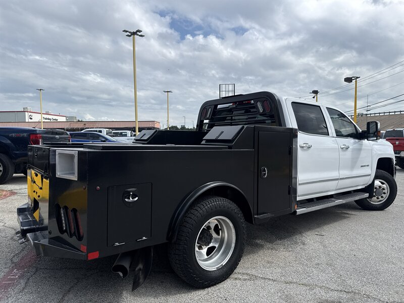2016 Chevrolet Silverado 3500HD LTZ - Photo 5 - Arlington, TX 76011
