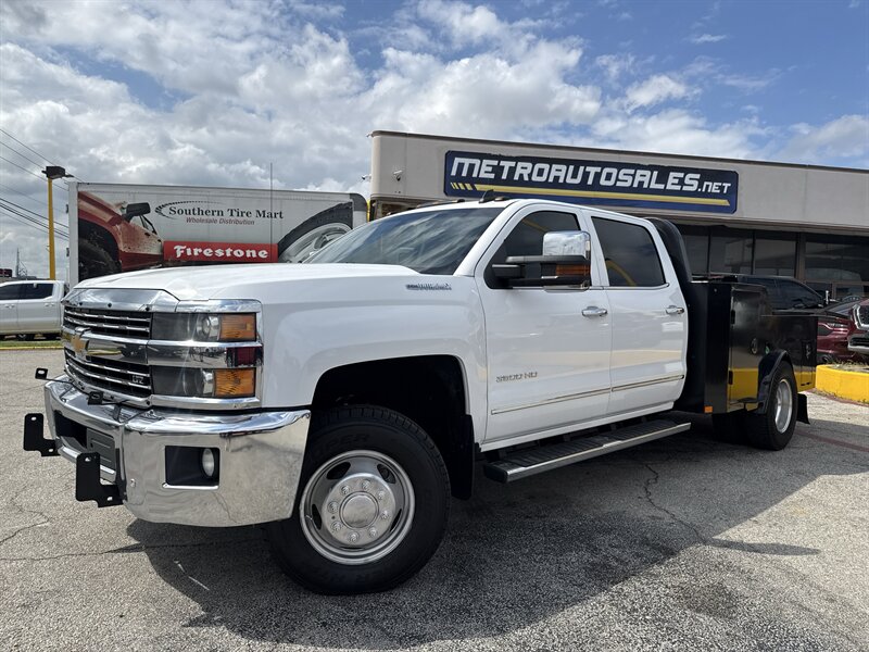 2016 Chevrolet Silverado 3500HD LTZ - Photo 9 - Arlington, TX 76011