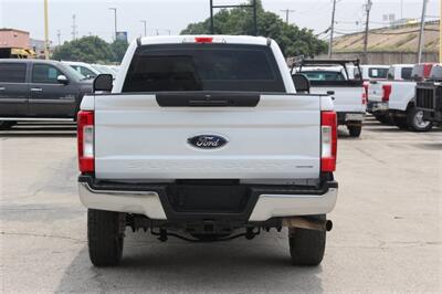 2017 Ford F-250 XL   - Photo 5 - Arlington, TX 76011