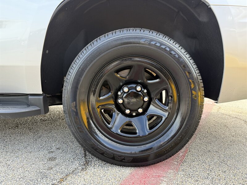 2017 Chevrolet Tahoe Police - Photo 11 - Arlington, TX 76011
