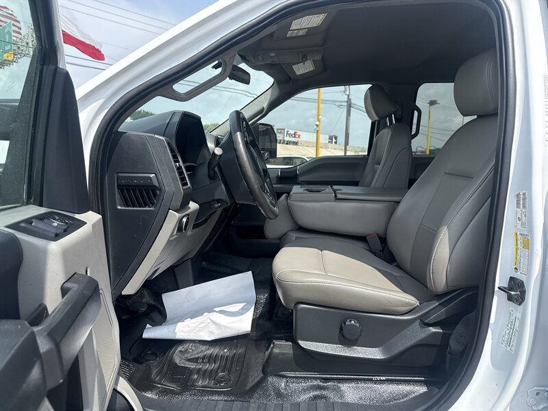 2022 Ford F-250 XL - Photo 14 - Arlington, TX 76011