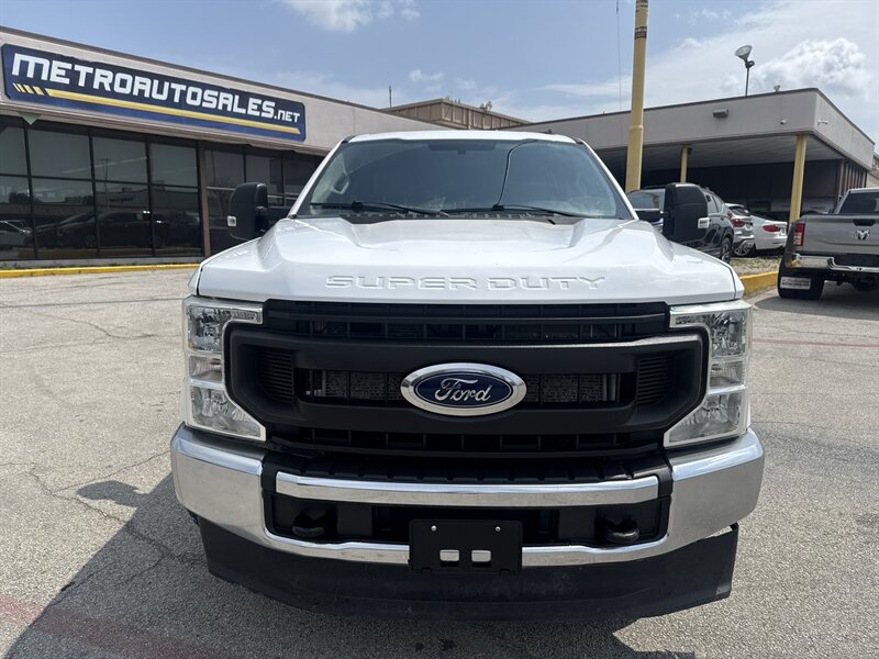 2022 Ford F-250 XL - Photo 2 - Arlington, TX 76011